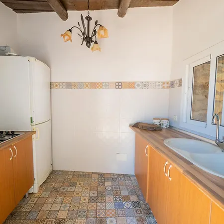 Cubo's Bellavista La Jona & Heated Pool Villa *
