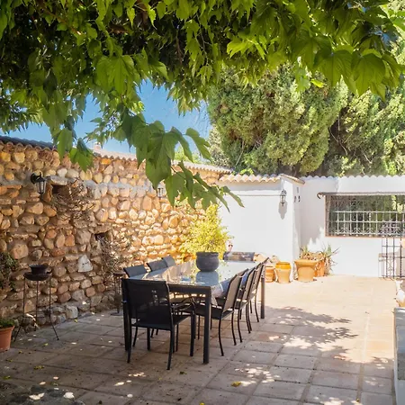 Villa Cubo's Bellavista La Jona & Heated Pool *