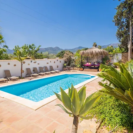 Cubo's Bellavista La Jona & Heated Pool Villa